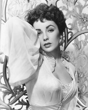 This is an image of 174545 Elizabeth Taylor Photograph & Poster