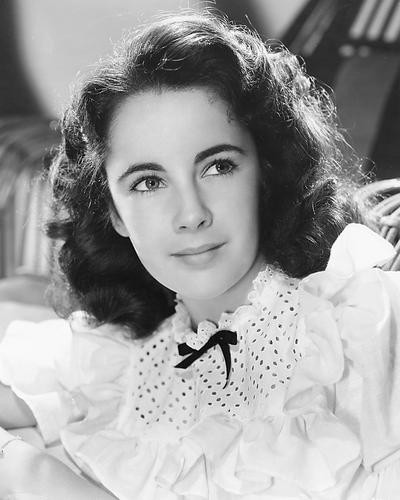 This is an image of 173523 Elizabeth Taylor Photograph & Poster