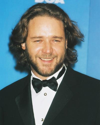 This is an image of 251561 Russell Crowe Photograph & Poster