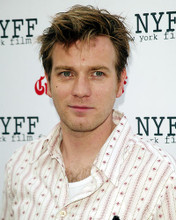 This is an image of 259090 Ewan McGregor Photograph & Poster