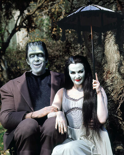This is an image of 264081 The Munsters Photograph & Poster