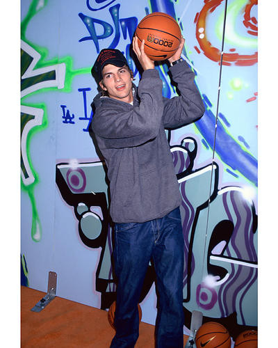 This is an image of 271094 Ashton Kutcher Photograph & Poster