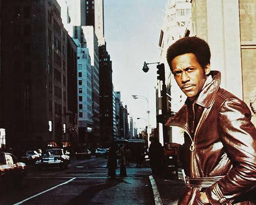 This is an image of 224133 Richard Roundtree Photograph & Poster