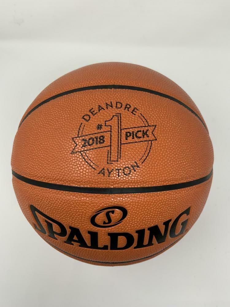 deandre-ayton-phoenix-suns-2018-number-1-pick-engraved-basketball