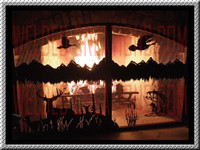 Firescreen with curved arch
