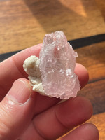Rose quartz cluster (1458226681)