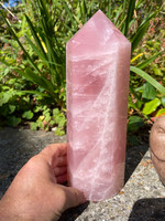 Rose quartz point (114518)