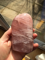 Rose quartz AA grade shape (115478)