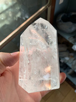 Clear quartz point (115546)
