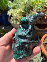 Emerald skull with Frog (117561)