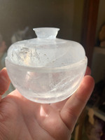 Clear quartz jar (118043)