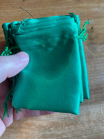 Emerald green satin pouch (118187)