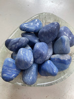 Blue quartz tumblestones (118974)