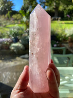 AAA grade Rose quartz point (119334)
