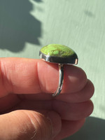 Gaspeite silver ring (1112765)