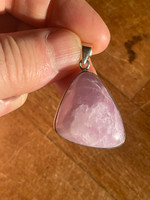 Kunzite set in silver (1113038)