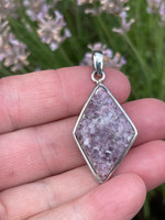 Lepidolite set in silver (1114295)