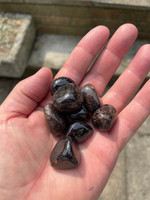Red Garnet tumblestones (1114389)