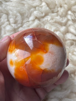 Carnelian sphere (1114529)