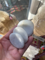 Moonstone palmstones (1114613)