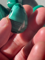 Malachite pendant with cotton cord (1114614)