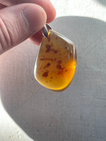 Amber set in silver (1114618)