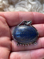Lapis Lazuli set in silver (1114679)
