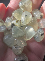 Prehnite tumblestones (1114775)