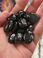 Jet tumblestones (1114784)