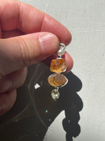 Citrine set in silver (1115060)