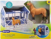  Breyer Horses Deluxe Country Stable & Wash Stall with  Horse 1:12 Classic Scale 61149