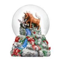 Breyer Horses  2024 Winter Wonderland Christmas Musical Snow Globe 1:32 Stablemates Scale  700245