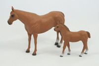 Big Country Toys Toys Quarter Horse Mare and Colt 1:20 Scale 406