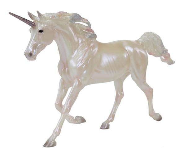 Breyer Horses Zena Mystical Unicorn Mare 1 9 Traditional Scale