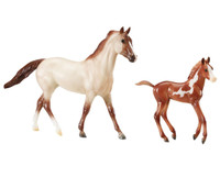 Breyer Horses Running Wild Mustang  & Foal 1:12 Classic Scale 62204