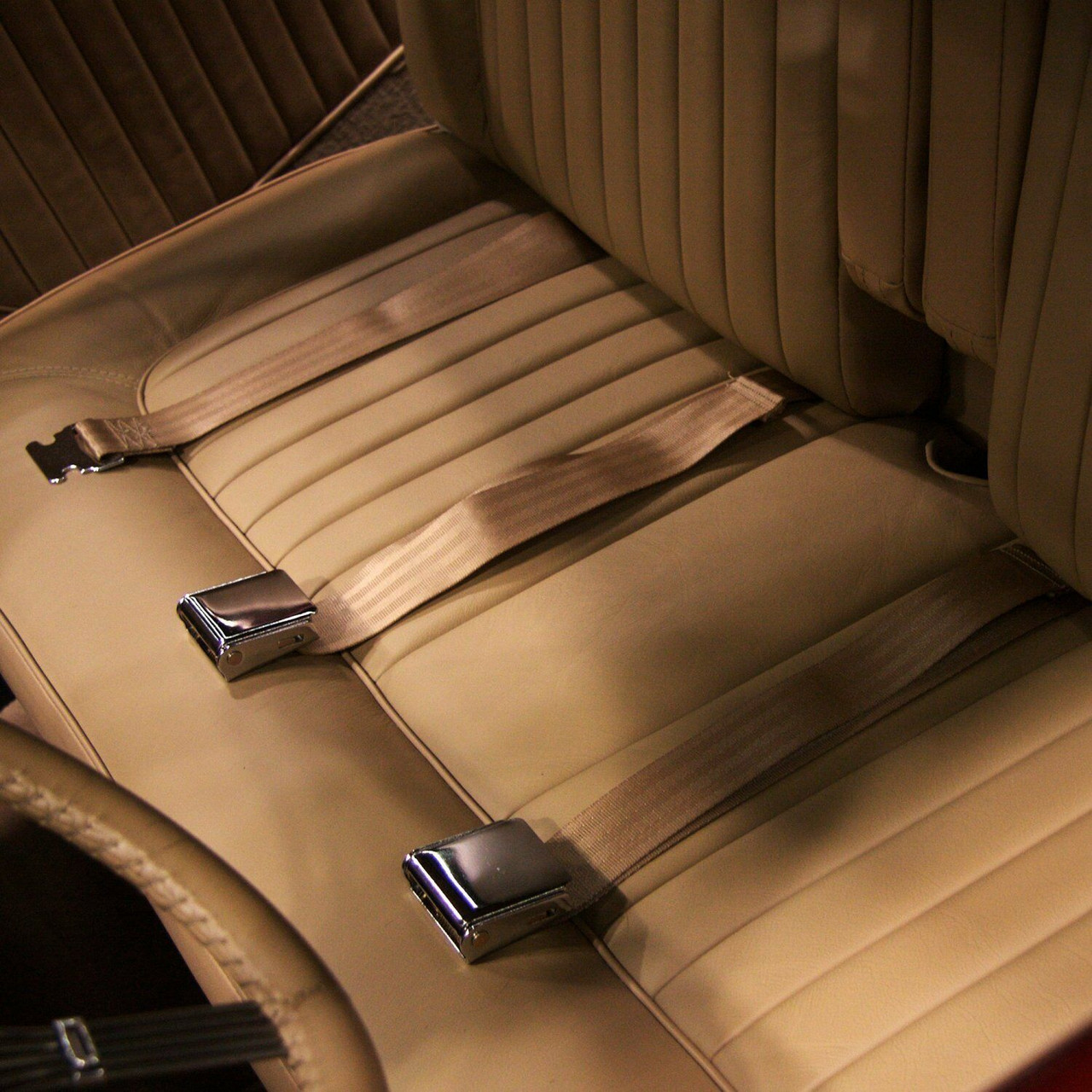 seat belt lap belt torquoise Jeepster Guru