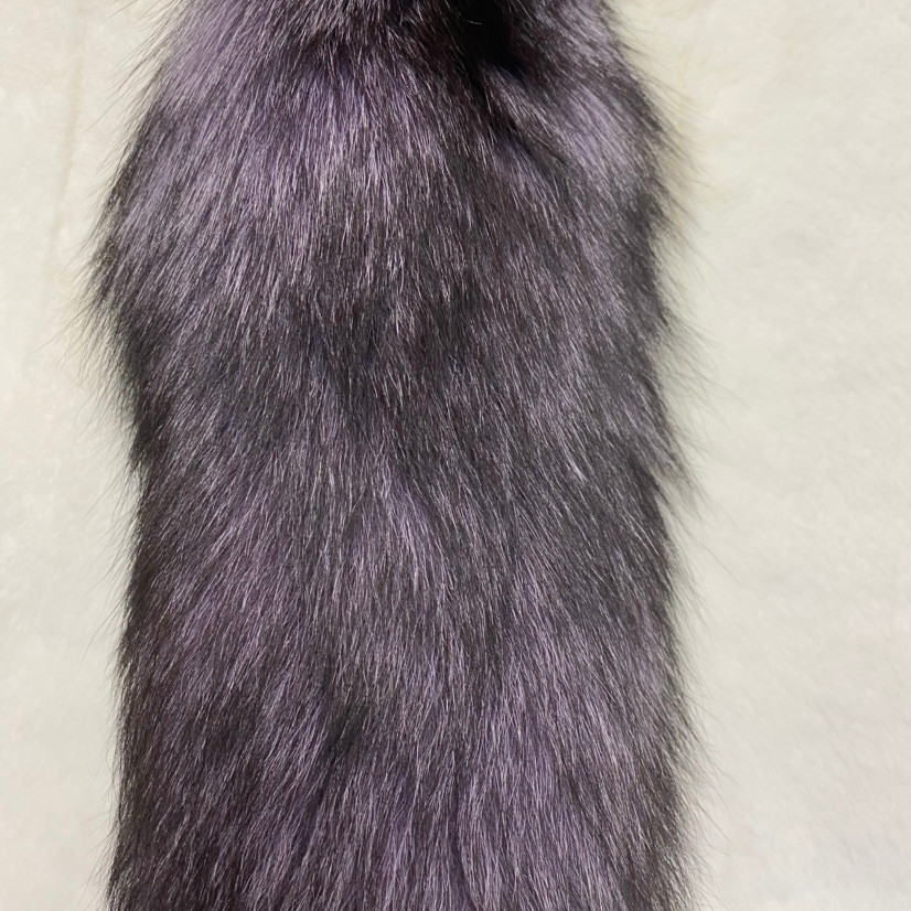 Dyed Ultra Violet Blue Frost Fox Tail 19''-22'' - FURTAILS