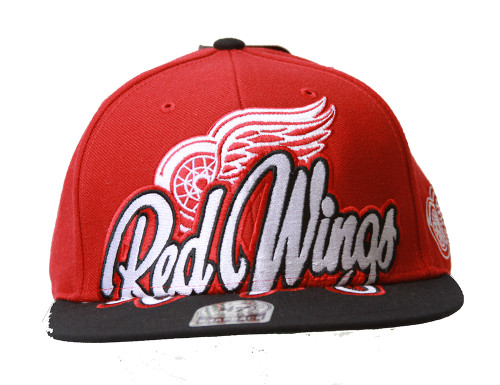 Detroit Red Wings Adjustable Hat, Red + Includes GT Sweat Wristband