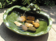 Solar Power Frog Fountain