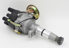 Distributor Bobcat Replaces Bobcat 642/ 742B with Mitsubushi 4G32 Engine