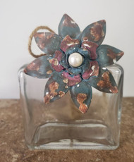 BOTTLE DISTRESSED METAL FLOWER & JUTE 4"