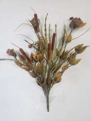 GRASS BUSH BASIL W/ CATTAILS 25"