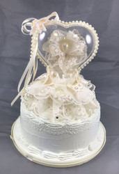 CAKE TOP LUCITE HEARTLACE
