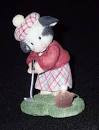 MM485039 "PUTT ARE FRIENDS FOR? FEMALE GOLFER