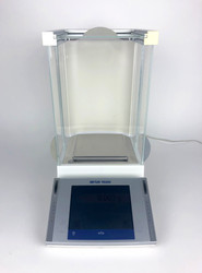 Refurbished Mettler Toledo XP203S Precision Balance | Cheshire Enterprise 