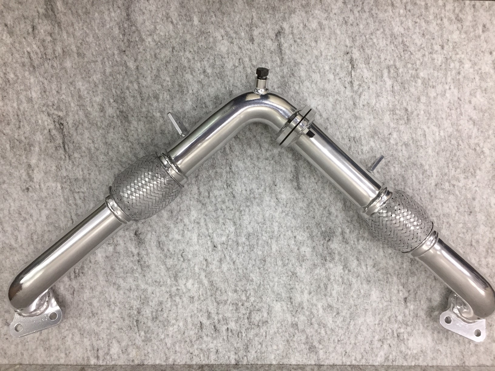 Why install a ceramic coated Cross Over Pipe on the VDJ 79 Series Landcruiser Rhino Exhaust