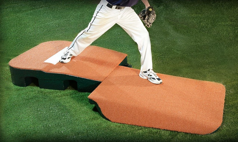 indoor pitching shoes