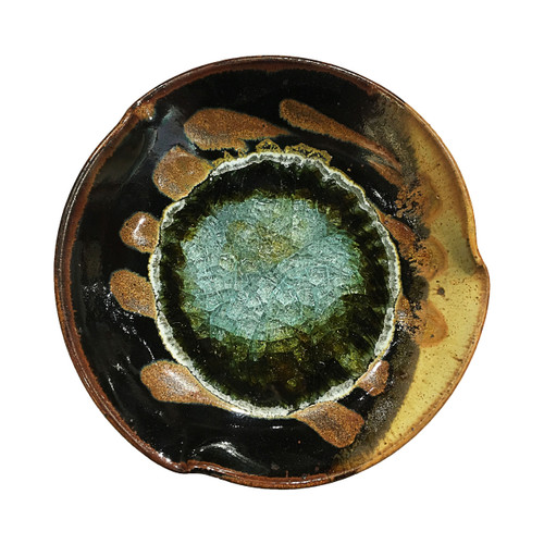 Small Pinch Plate in Black & Cream by Kerry Brooks Pottery.  Small Pinch Plate with Geode Style Fused Glass in Black & Cream. These awesome glass plates are decorative and functional. The perfect holiday, wedding, graduation, or hostess gift!

 Each small plate is 7.5" in diameter and 1.5" deep. Some variation in color is due to the handmade nature of these items.
(Does not contain actual geodes.) 