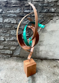 'Intertwine with Green Ribbon' by Jeff Linenkugel of J.L. Custom Works.