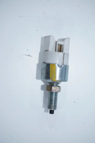 1992 - 1995 Honda Civic/Hatchback/4 Door (4 Wire) Brake Pedal Switch OEM